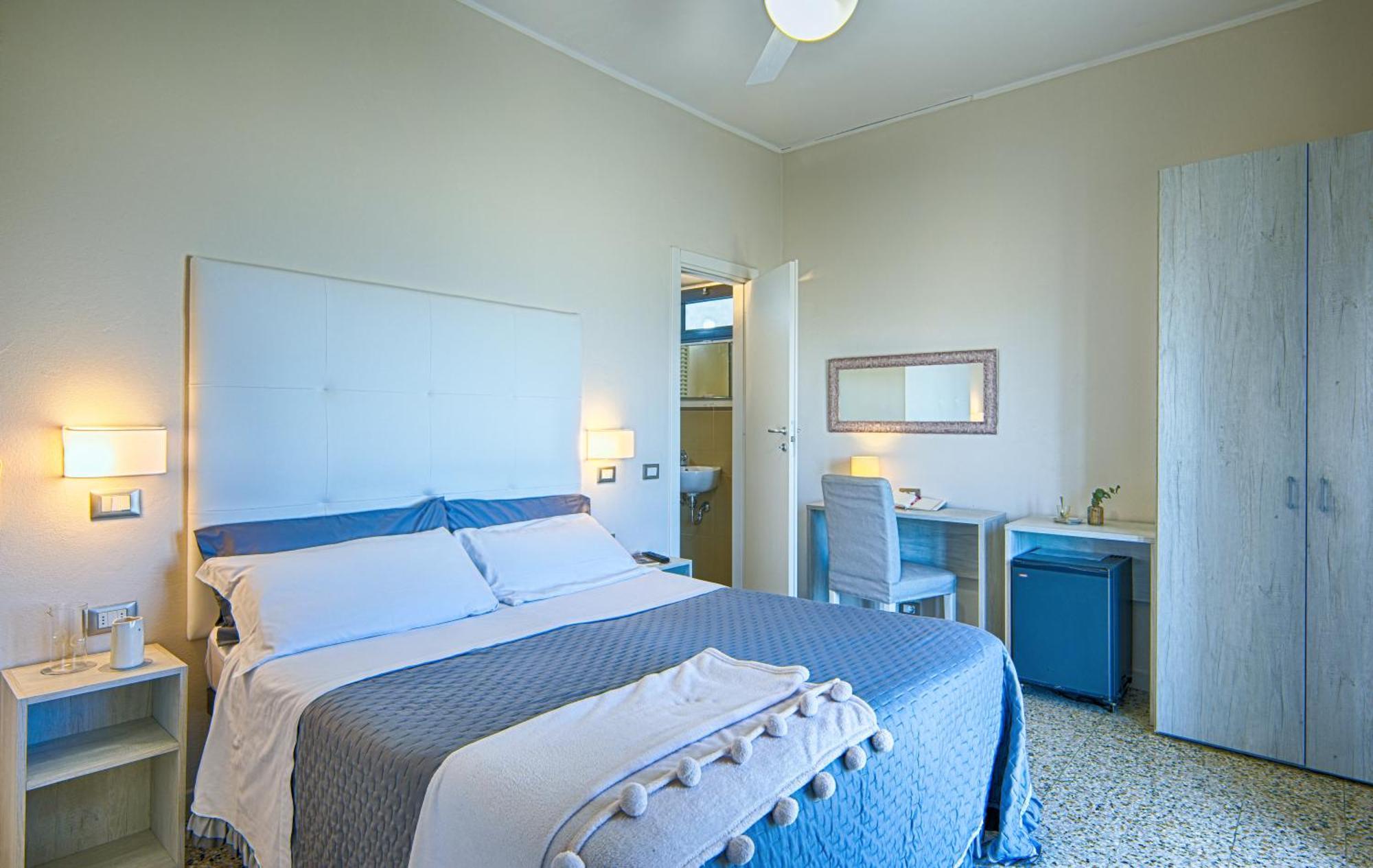 Hotel Deanna 벨레지아아지마리나 외부 사진
