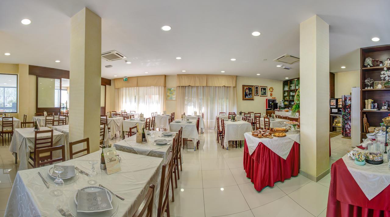 Hotel Deanna 벨레지아아지마리나 외부 사진