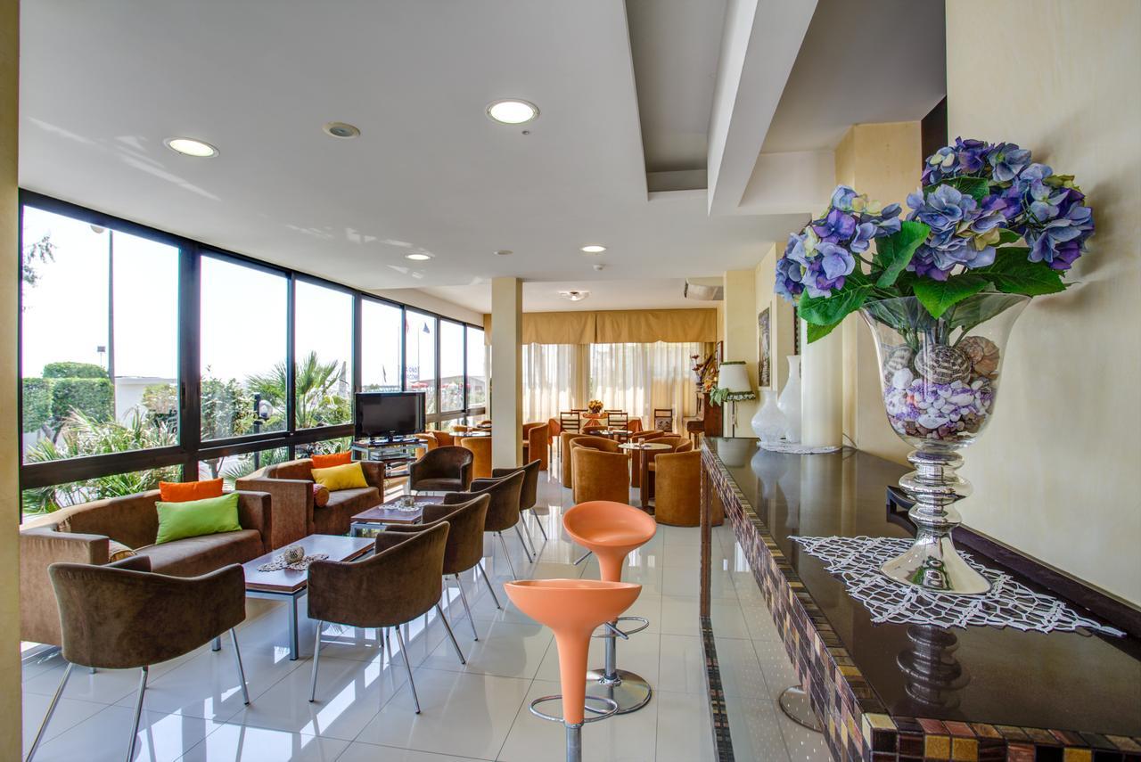 Hotel Deanna 벨레지아아지마리나 외부 사진