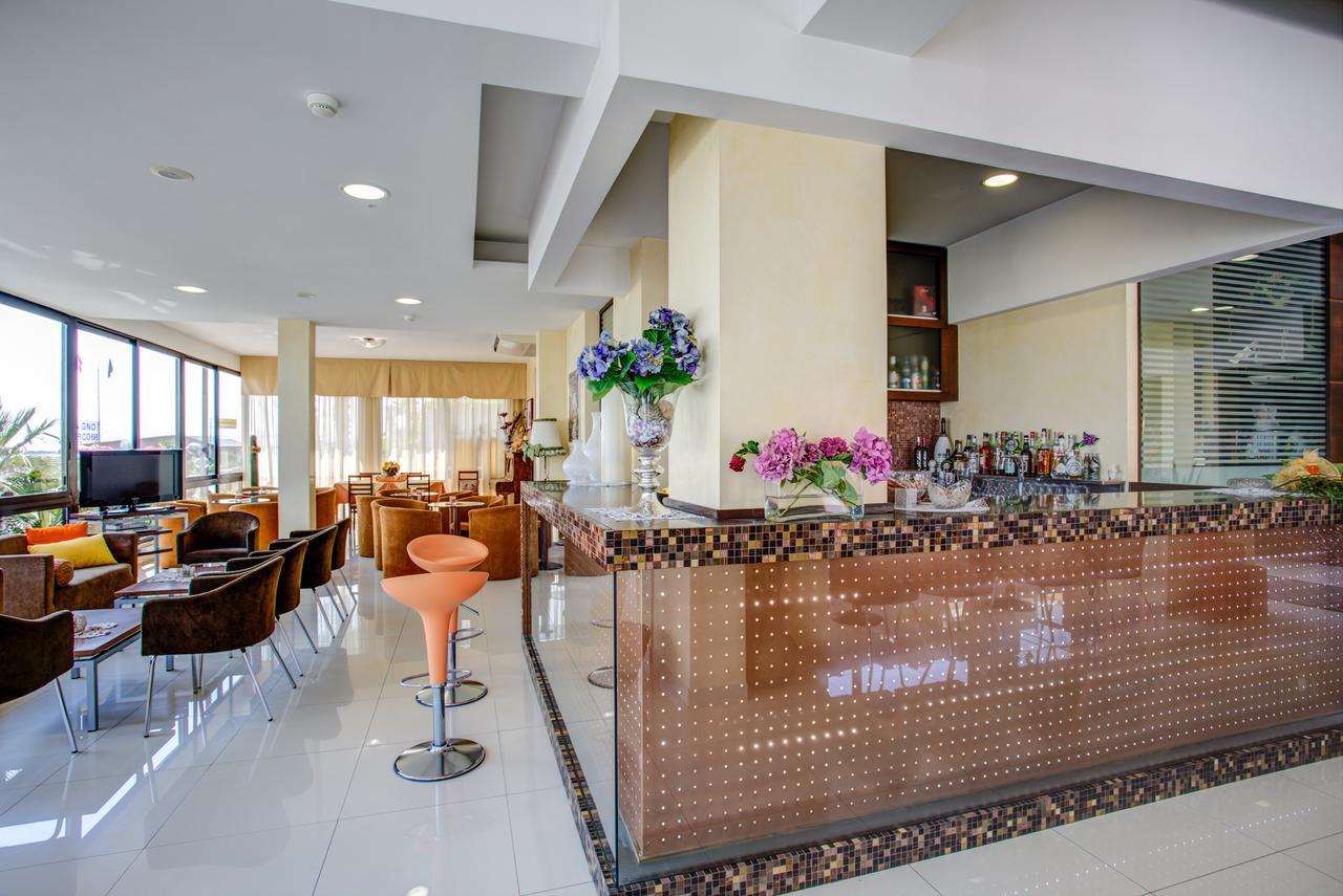 Hotel Deanna 벨레지아아지마리나 외부 사진